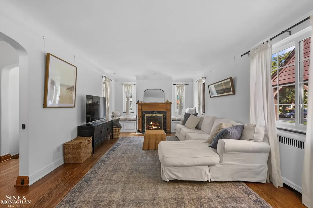 310 Moran Road Grosse Pointe Farms City MI 48236