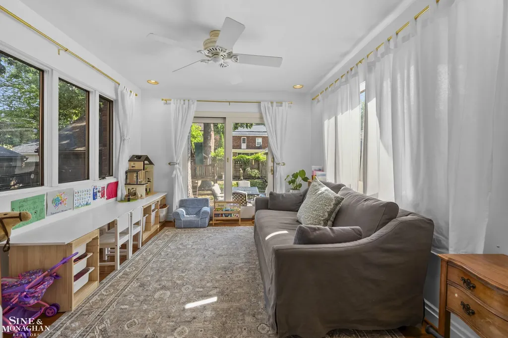 310 Moran Road Grosse Pointe Farms City MI 48236