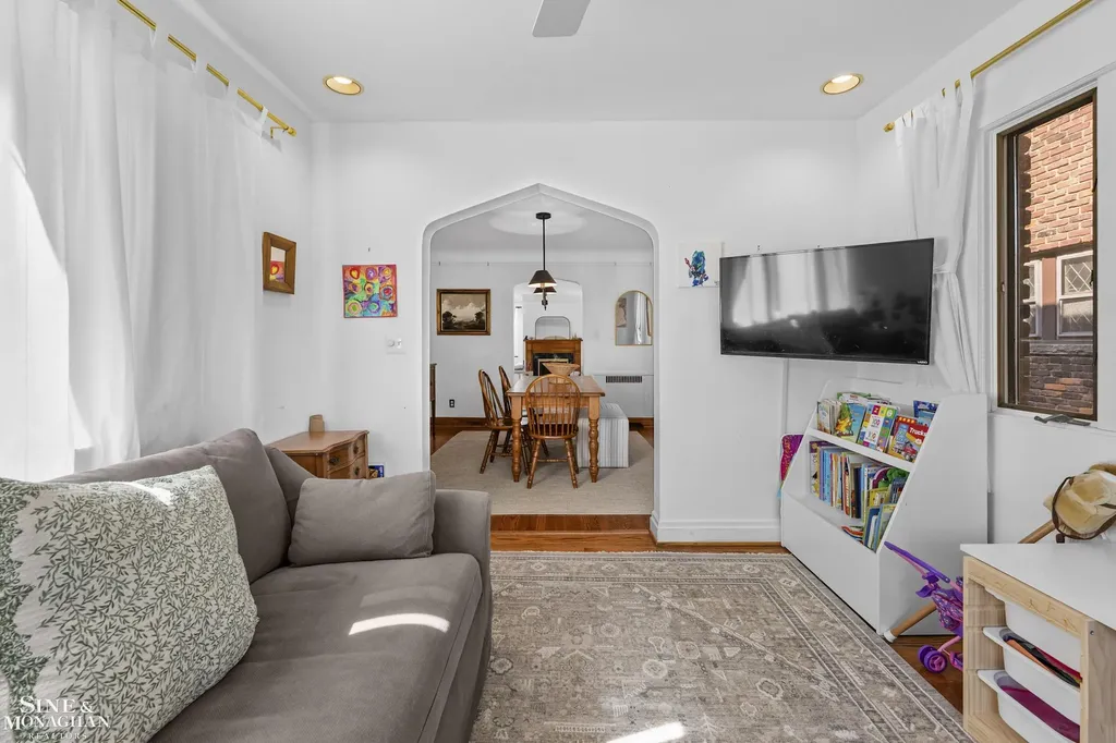310 Moran Road Grosse Pointe Farms City MI 48236