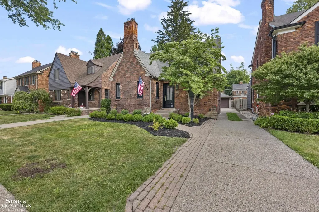 310 Moran Road Grosse Pointe Farms City MI 48236
