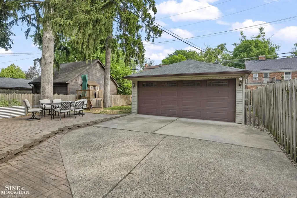 310 Moran Road Grosse Pointe Farms City MI 48236
