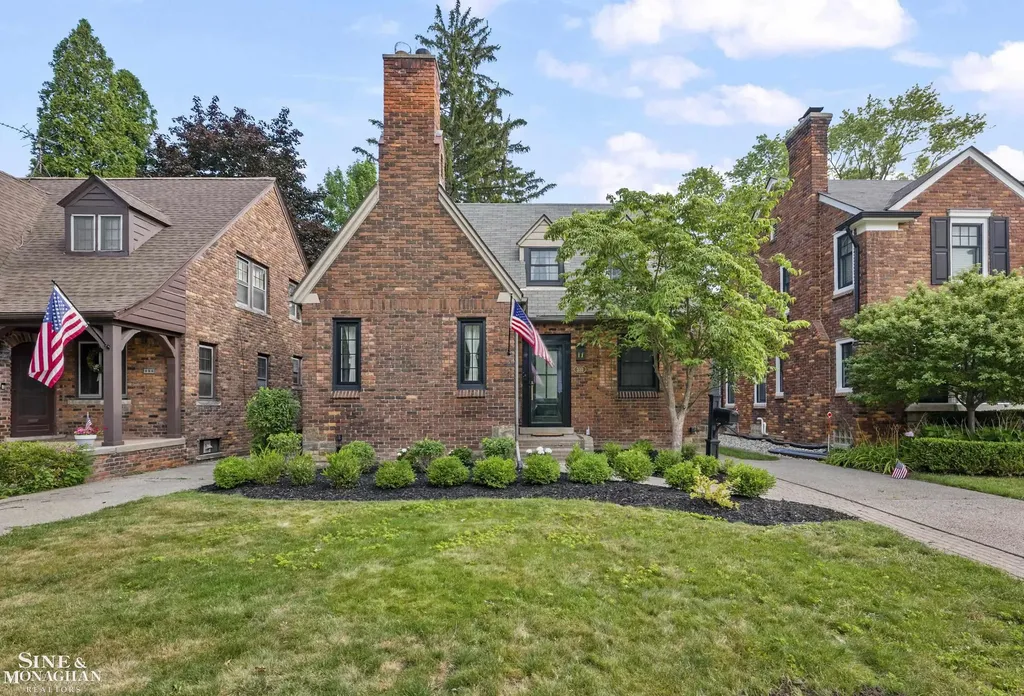 310 Moran Road Grosse Pointe Farms City MI 48236