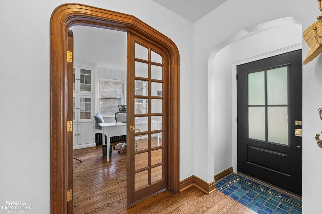 310 Moran Road Grosse Pointe Farms City MI 48236