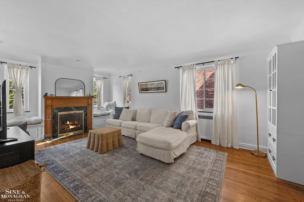 310 Moran Road Grosse Pointe Farms City MI 48236