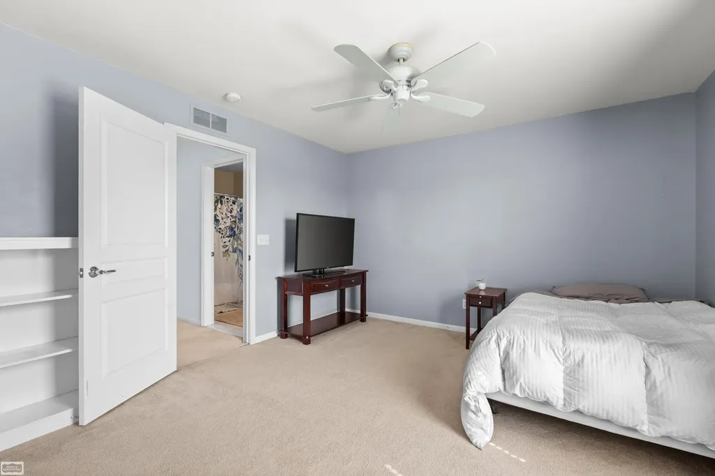 19056 Hazelton Drive Macomb Township MI 48042