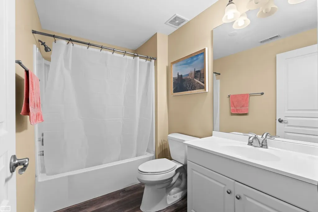19056 Hazelton Drive Macomb Township MI 48042