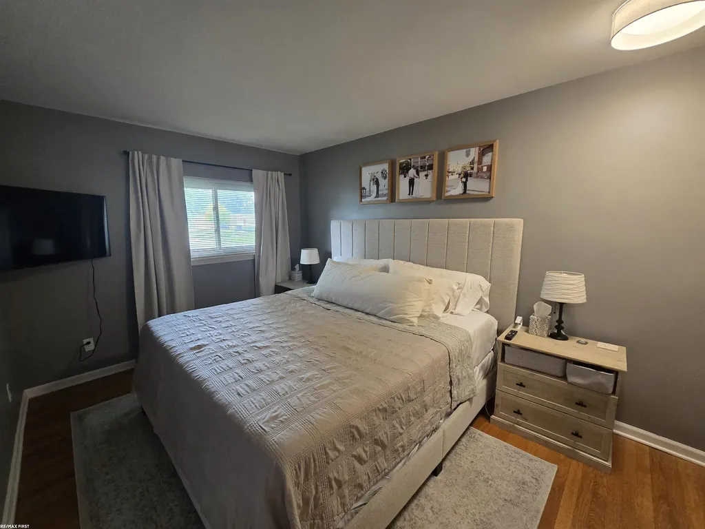 52498 Fayette Drive Shelby Charter Township MI 48316