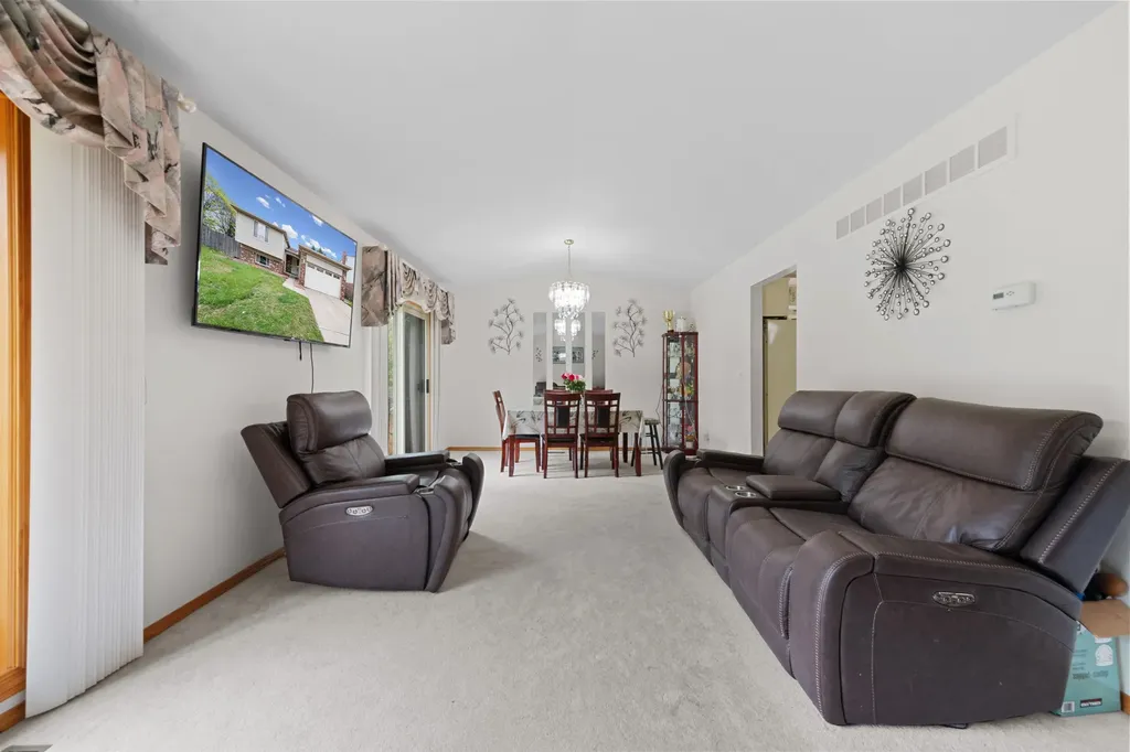 38982 Sutton Dr Drive Sterling Heights City MI 48310