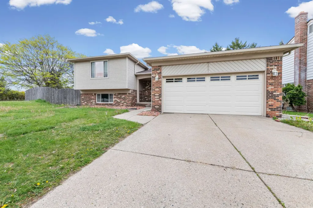 38982 Sutton Dr Drive Sterling Heights City MI 48310