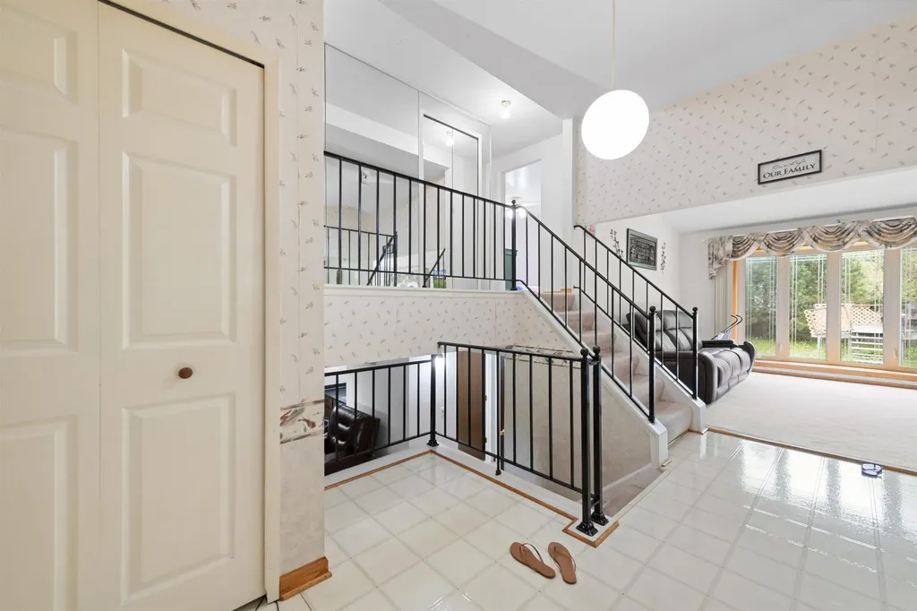 38982 Sutton Dr Drive Sterling Heights City MI 48310
