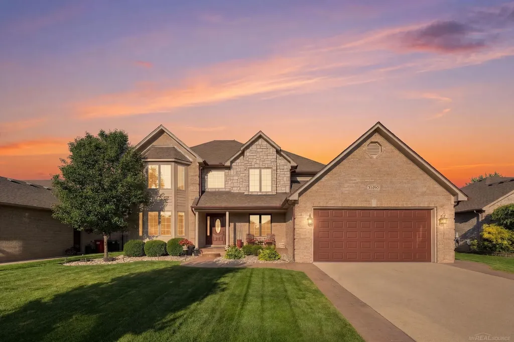 51880 Black Hills Lane Macomb Township MI 48042