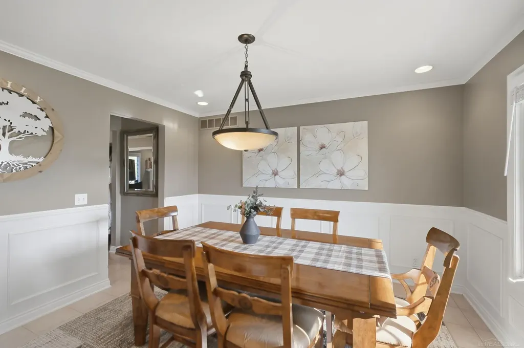 51880 Black Hills Lane Macomb Township MI 48042