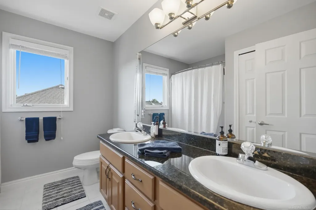 51880 Black Hills Lane Macomb Township MI 48042