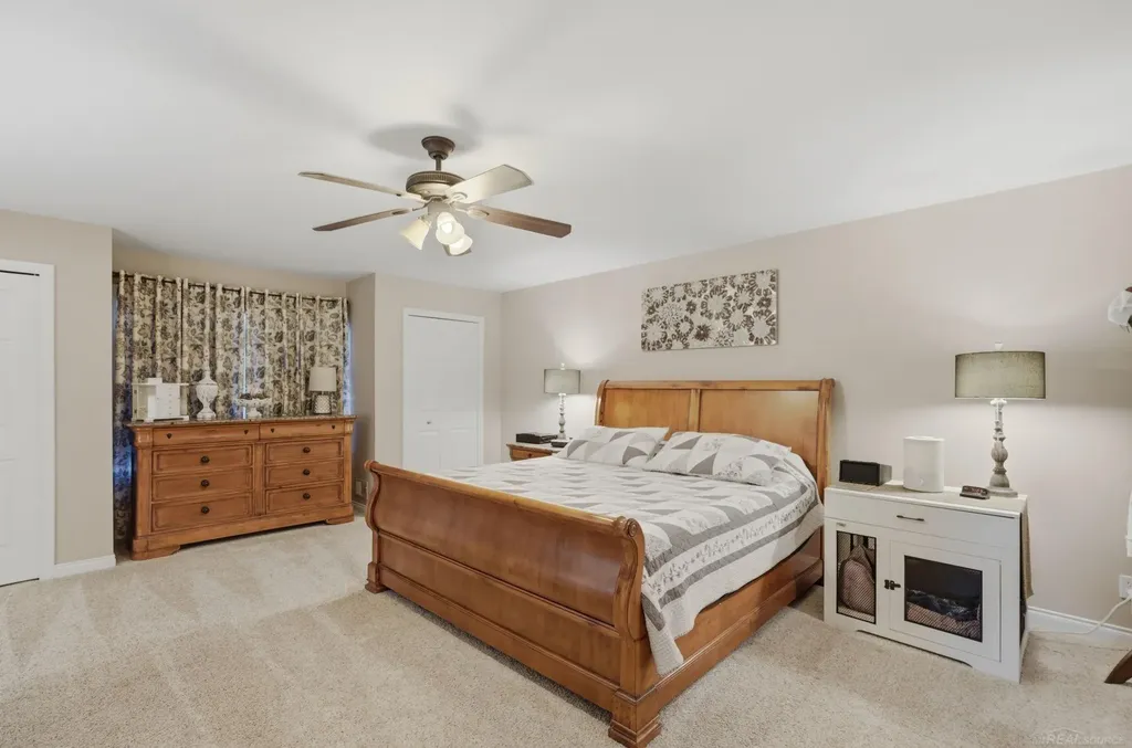 51880 Black Hills Lane Macomb Township MI 48042