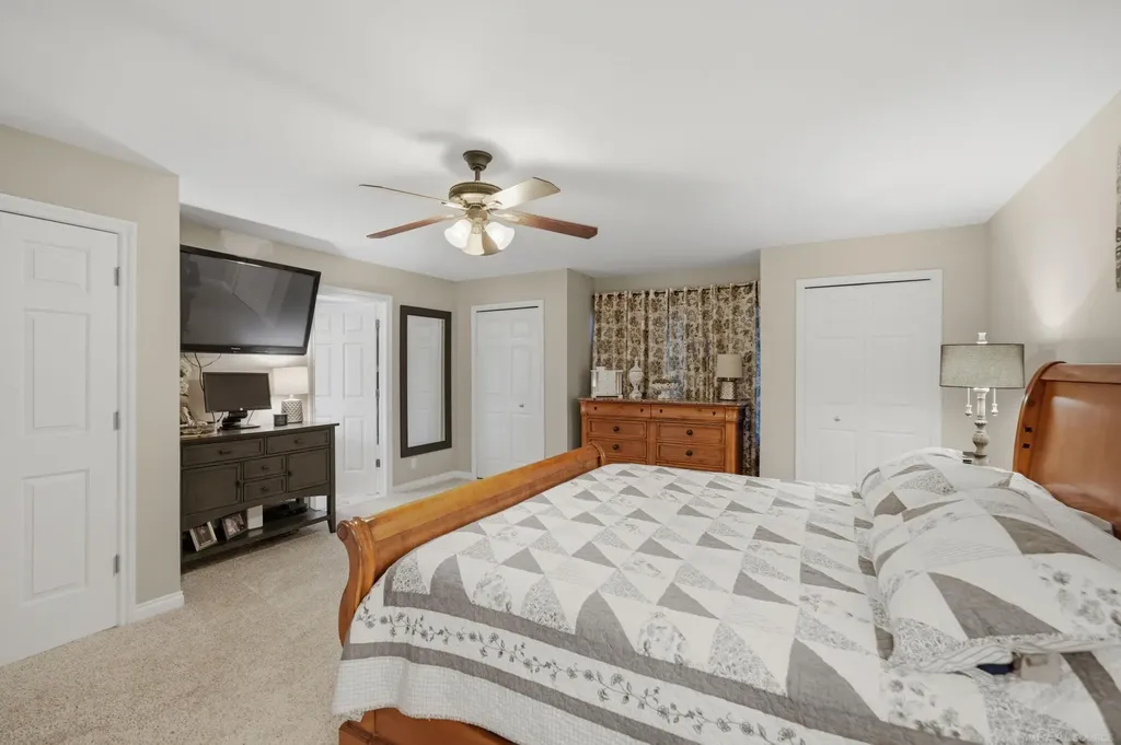 51880 Black Hills Lane Macomb Township MI 48042