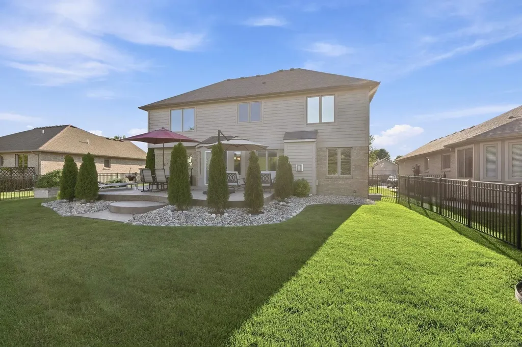 51880 Black Hills Lane Macomb Township MI 48042