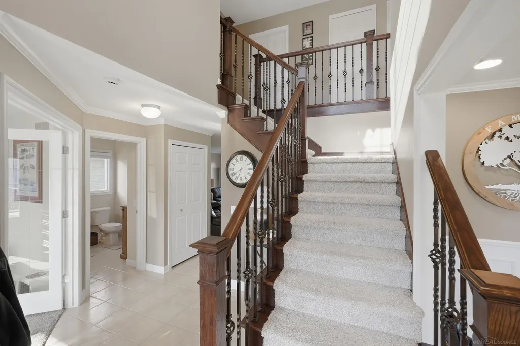 51880 Black Hills Lane Macomb Township MI 48042
