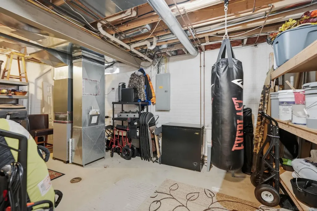 51880 Black Hills Lane Macomb Township MI 48042