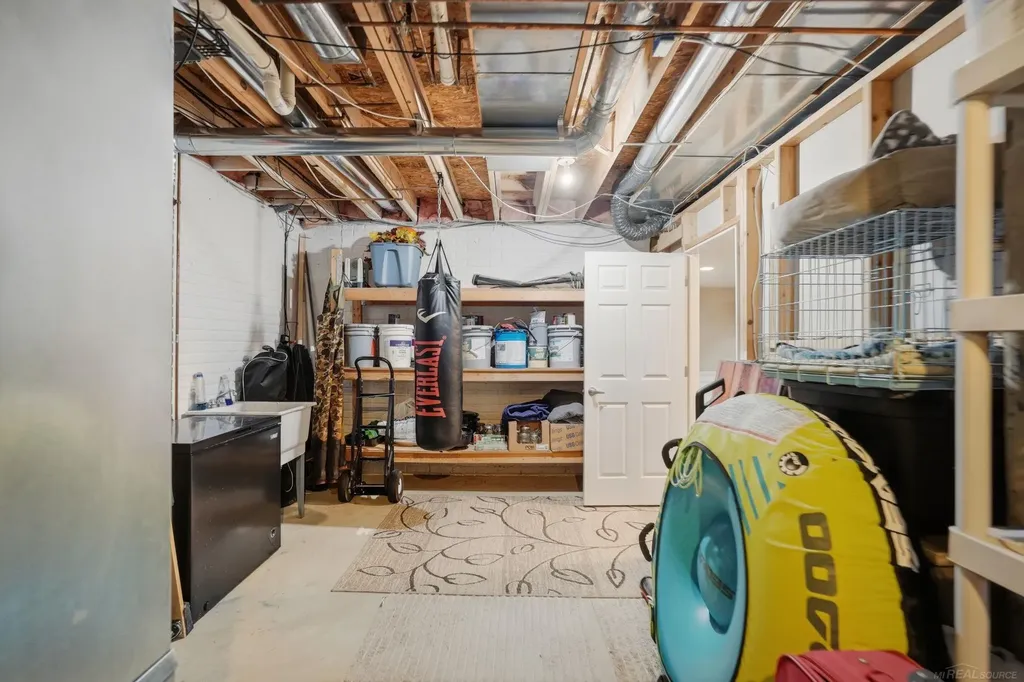 51880 Black Hills Lane Macomb Township MI 48042