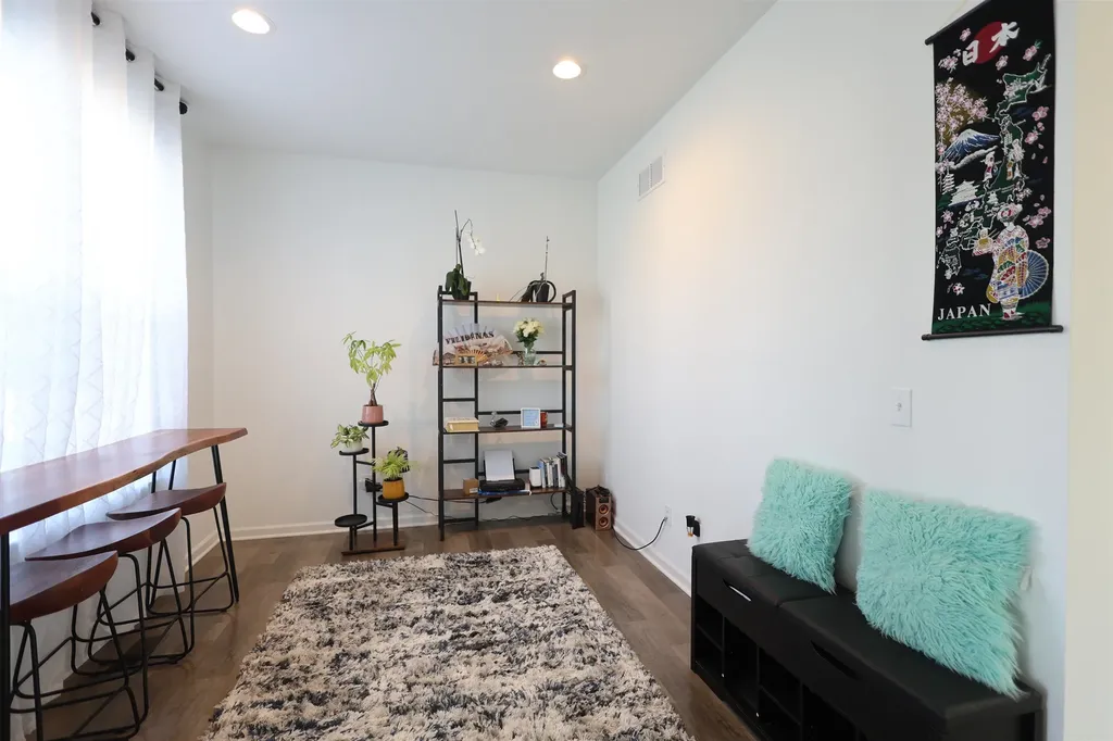 41261 Snowdon Drive Clinton Charter Township MI 48038