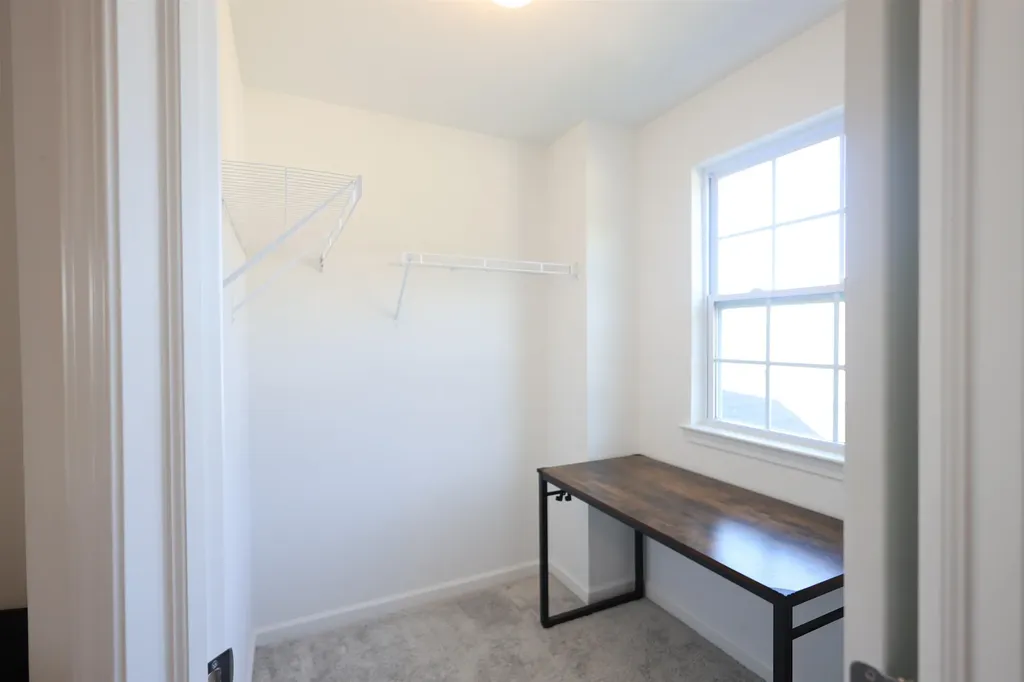 41261 Snowdon Drive Clinton Charter Township MI 48038