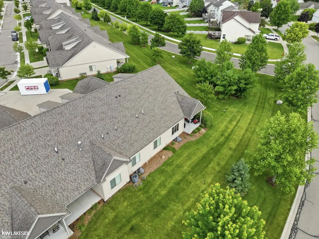 254 Victoria Drive Dexter City MI 48130