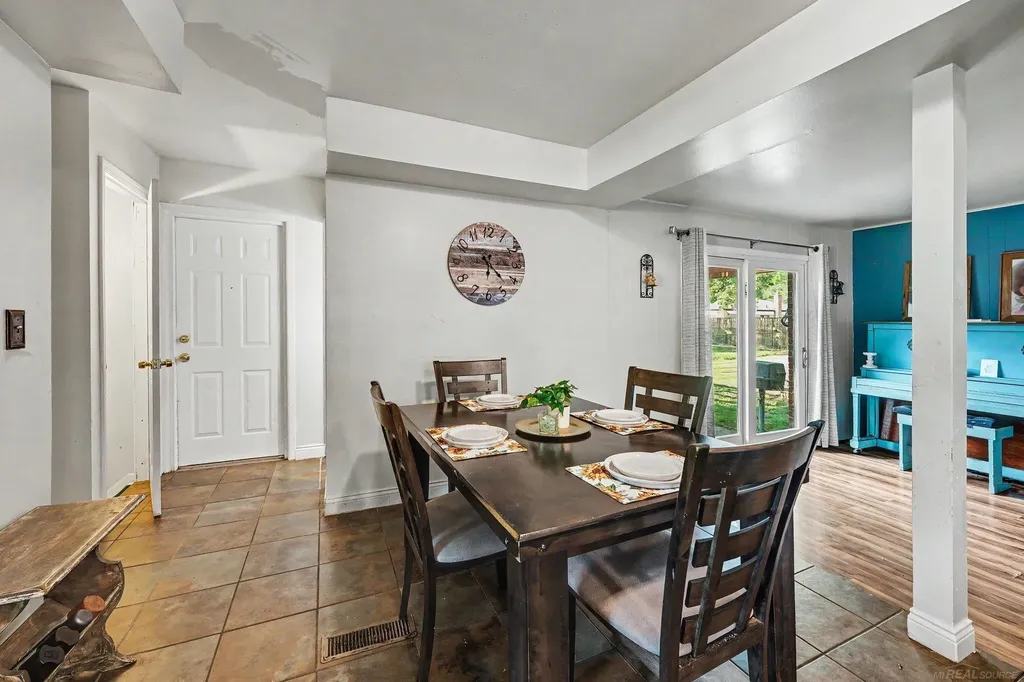 33857 Groth Drive Sterling Heights City MI 48312