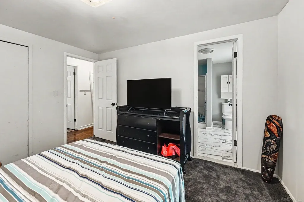 33857 Groth Drive Sterling Heights City MI 48312