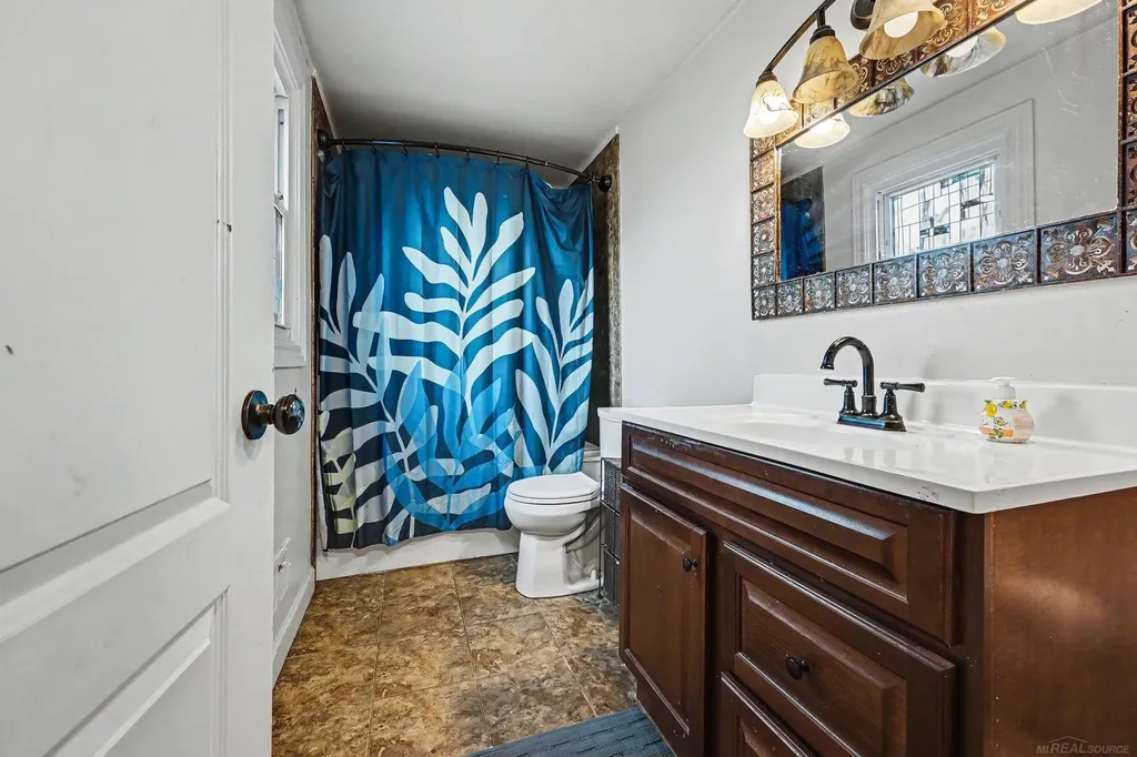 33857 Groth Drive Sterling Heights City MI 48312