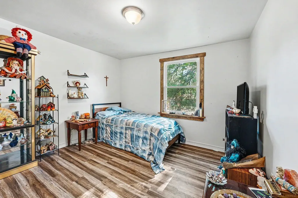 33857 Groth Drive Sterling Heights City MI 48312