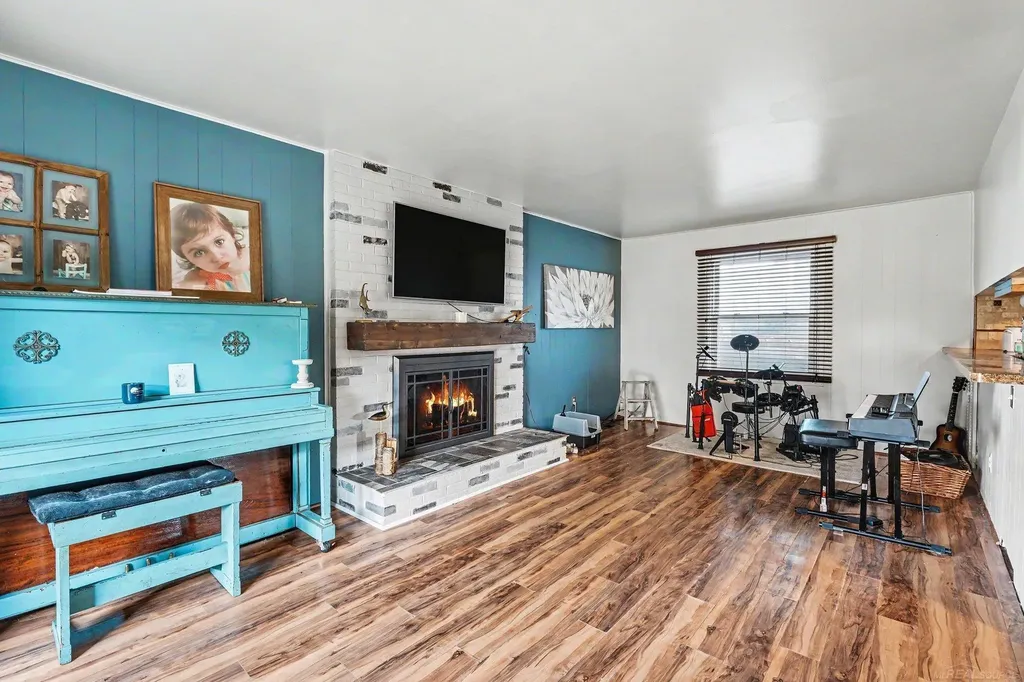 33857 Groth Drive Sterling Heights City MI 48312