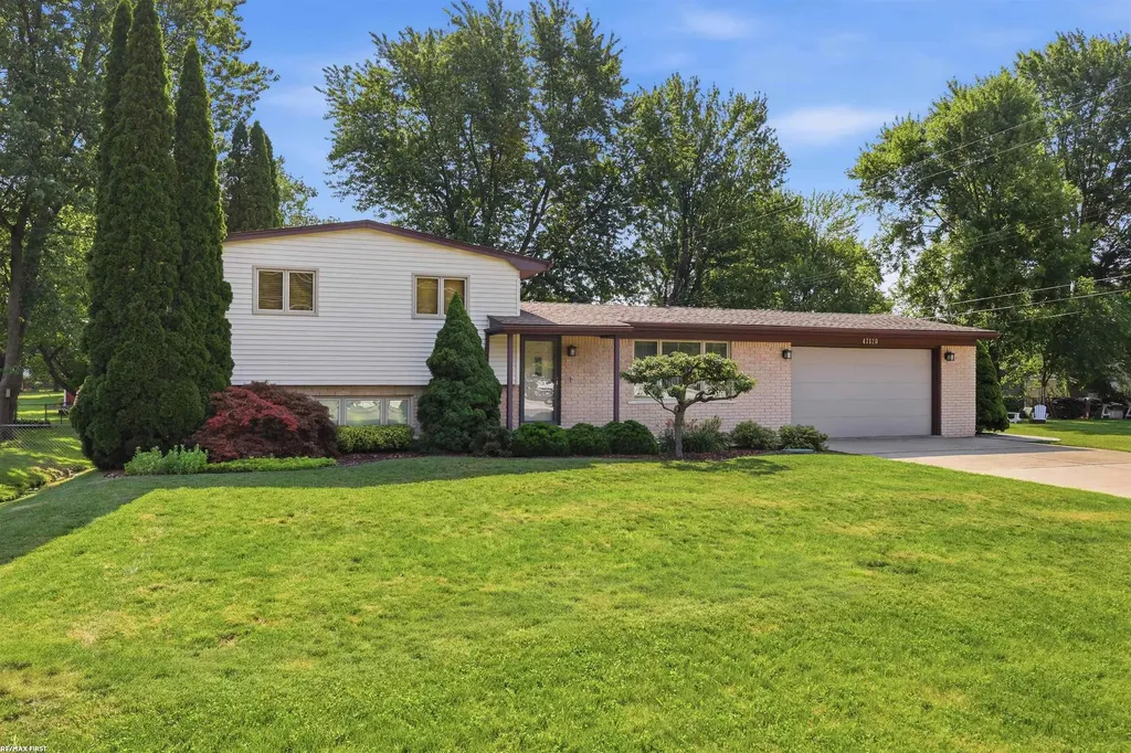 47120 Vanker Avenue Shelby Charter Township MI 48317