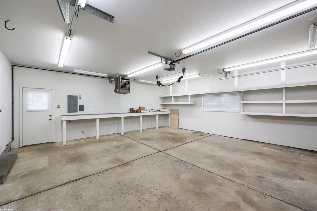 47120 Vanker Avenue Shelby Charter Township MI 48317