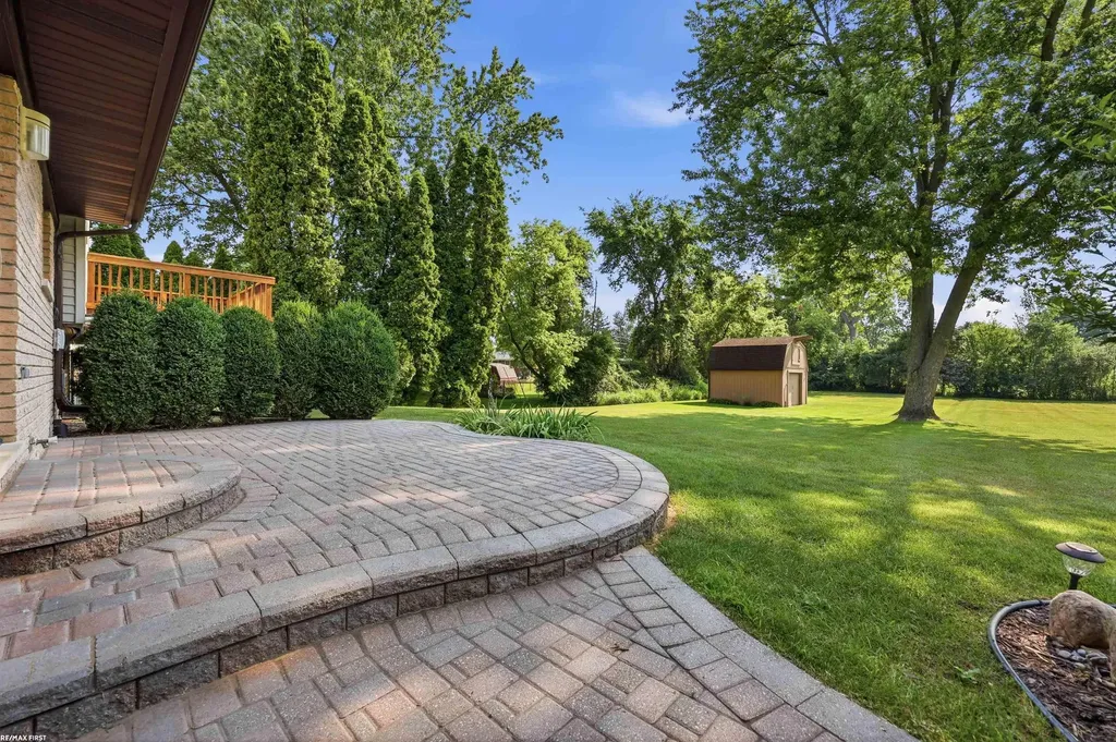 47120 Vanker Avenue Shelby Charter Township MI 48317