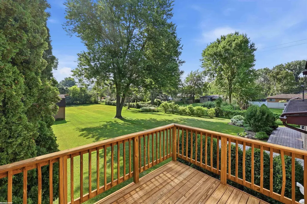 47120 Vanker Avenue Shelby Charter Township MI 48317