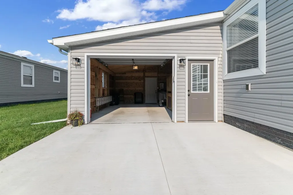 6285 Square Lake Drive Kimball Township MI 48074