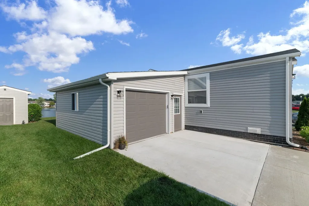 6285 Square Lake Drive Kimball Township MI 48074