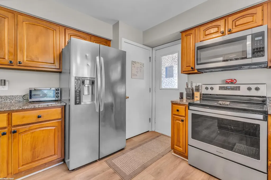 20497 Villa Grande Circle Clinton Charter Township MI 48038