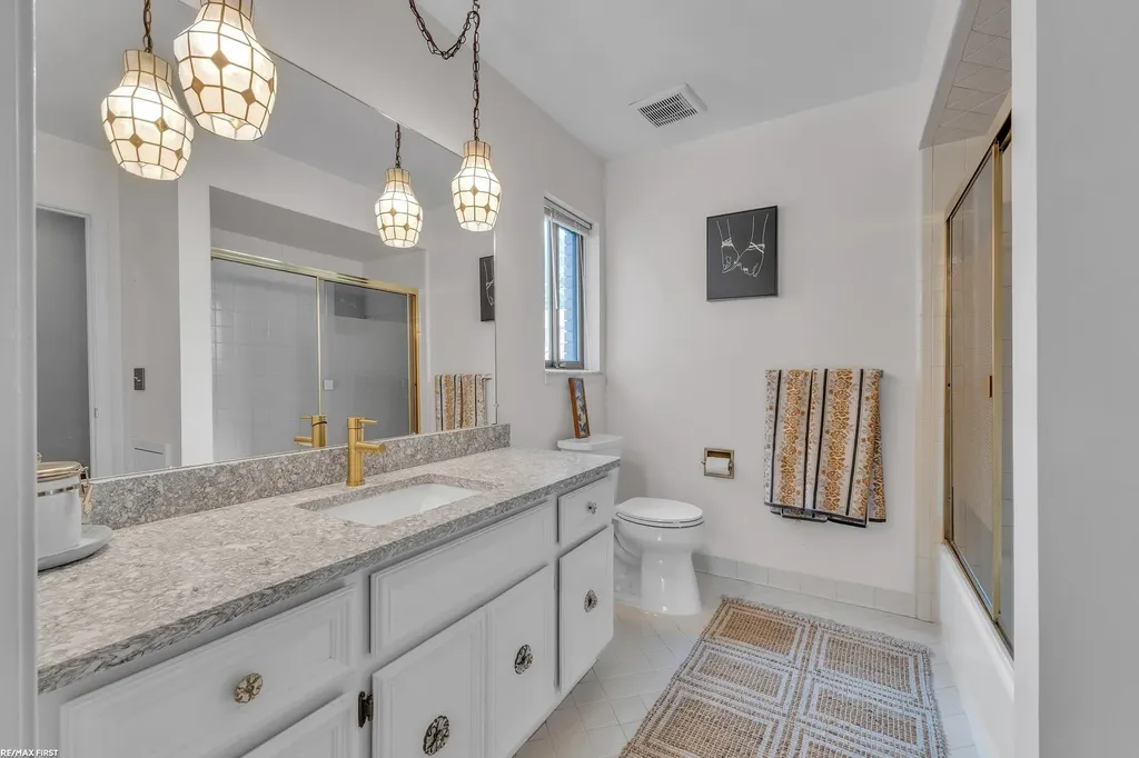 20497 Villa Grande Circle Clinton Charter Township MI 48038