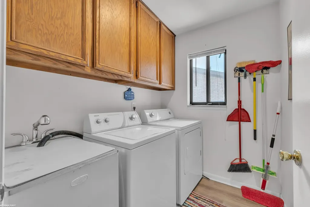 20497 Villa Grande Circle Clinton Charter Township MI 48038