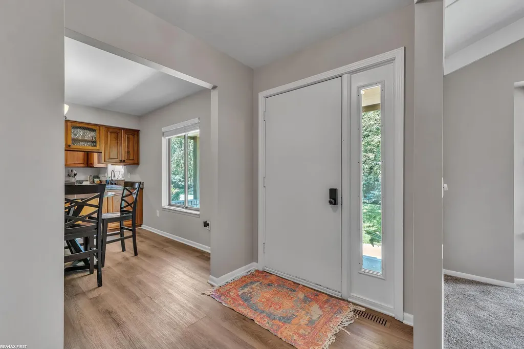 20497 Villa Grande Circle Clinton Charter Township MI 48038