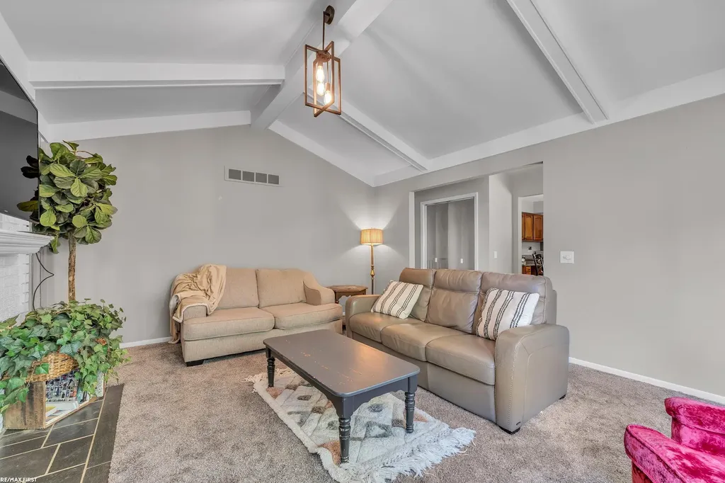 20497 Villa Grande Circle Clinton Charter Township MI 48038