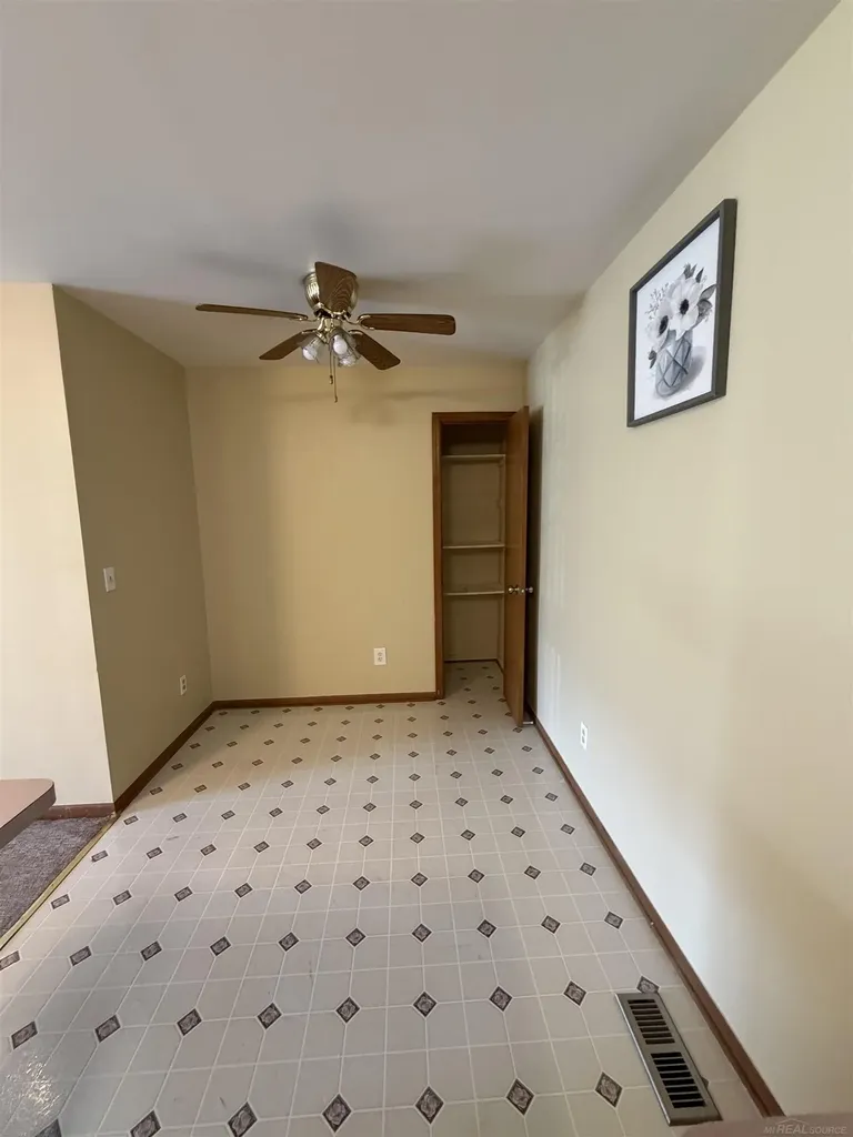 15246 Ashley Court Macomb Township MI 48044
