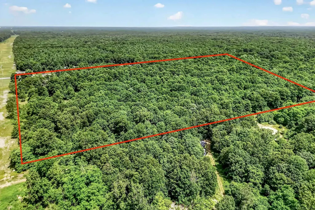 0 E River Road Muskegon Charter Township MI 49445