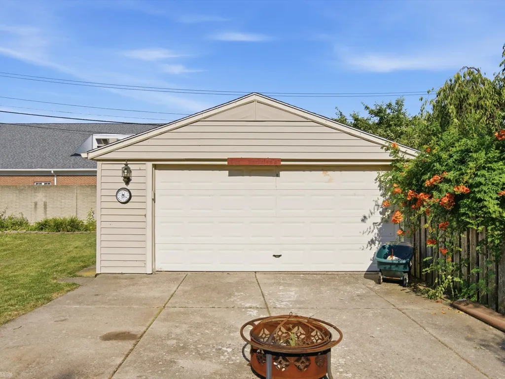 23716 Grove Street St. Clair Shores City MI 48080