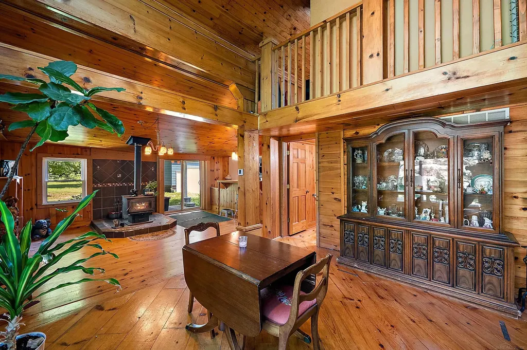 149 Hunters Creek Road Lapeer City MI 48455
