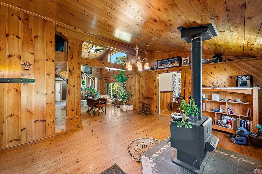 149 Hunters Creek Road Lapeer City MI 48455