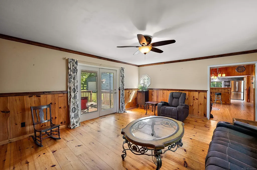 149 Hunters Creek Road Lapeer City MI 48455