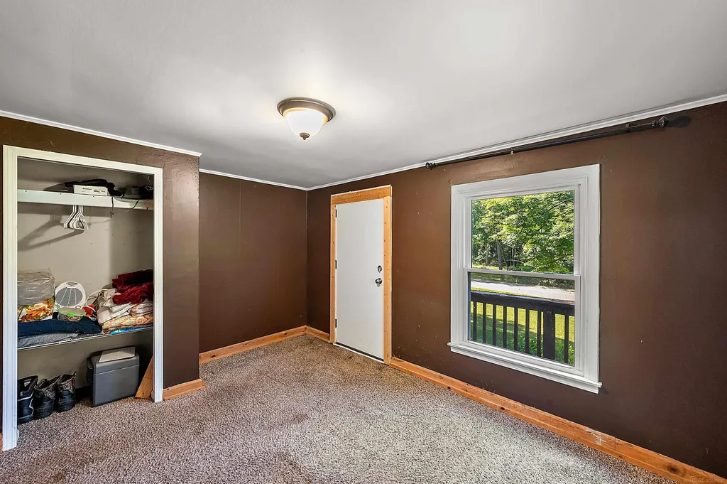 149 Hunters Creek Road Lapeer City MI 48455