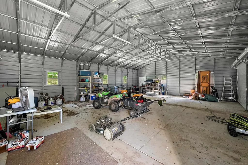 149 Hunters Creek Road Lapeer City MI 48455